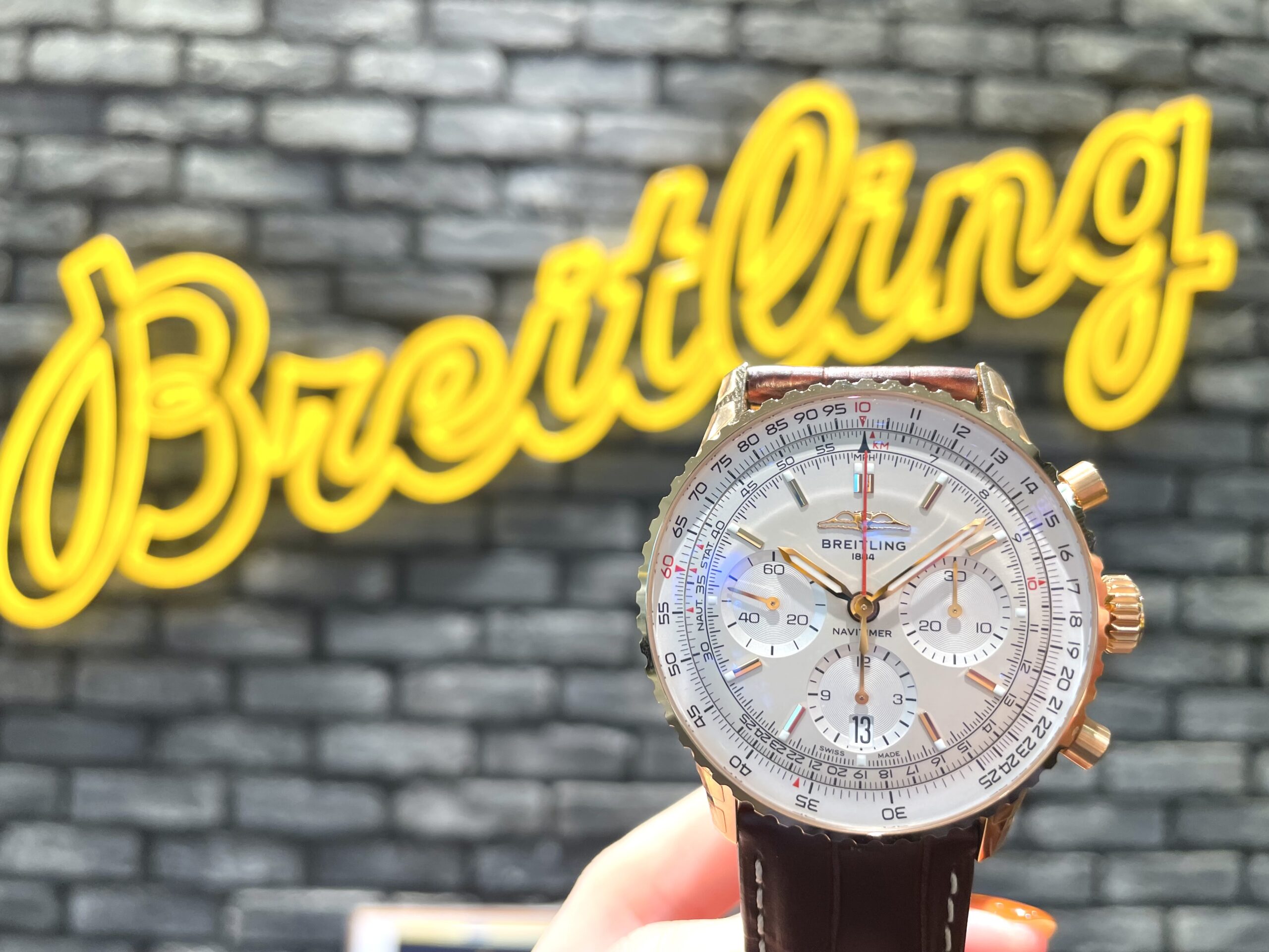 【BREITLING】やっぱり金でしょ！【ブライトリング】RB0139211G1P1