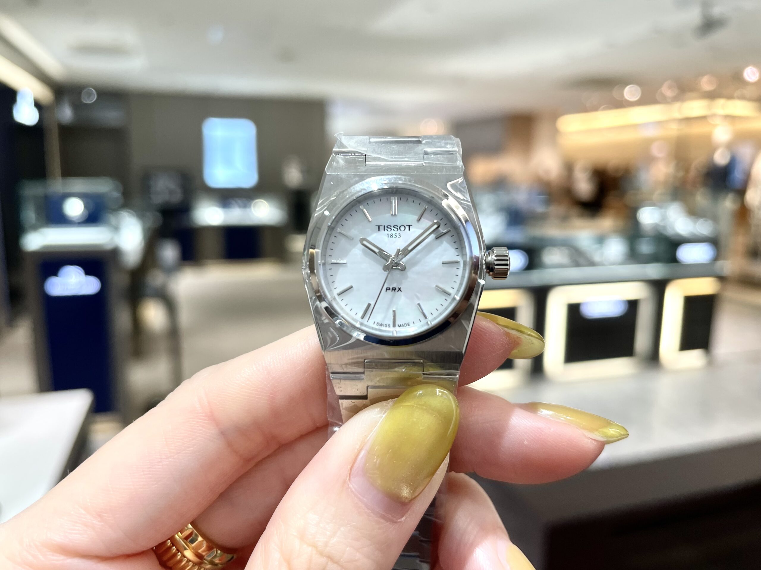 【TISSOT】女性にも PRXを!【ティソ】T137.010.11.111.00