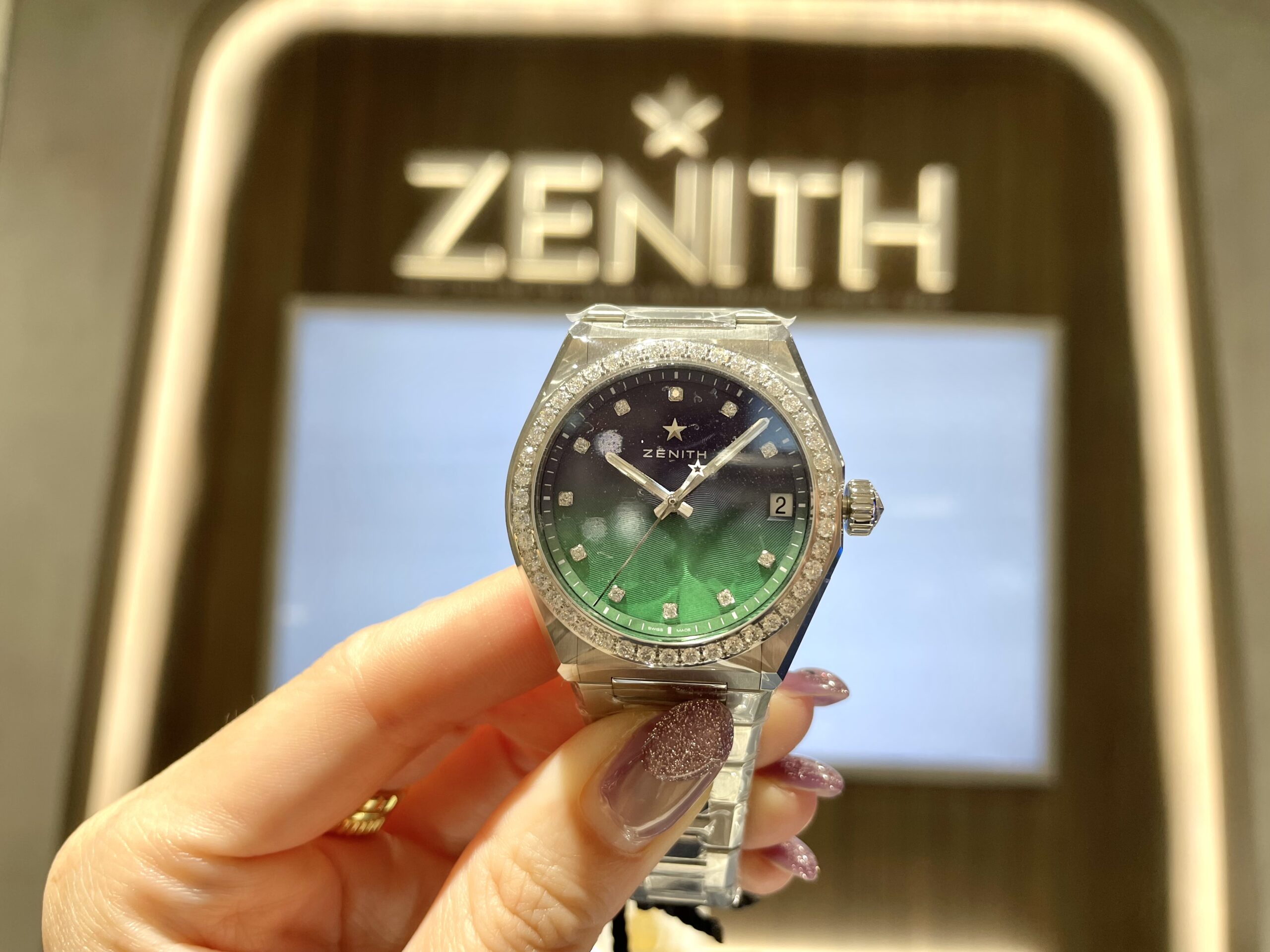 【ZENITH】グラデーションカラーが目を惹く👀✨【ゼニス】16.9200.670/34.MI001