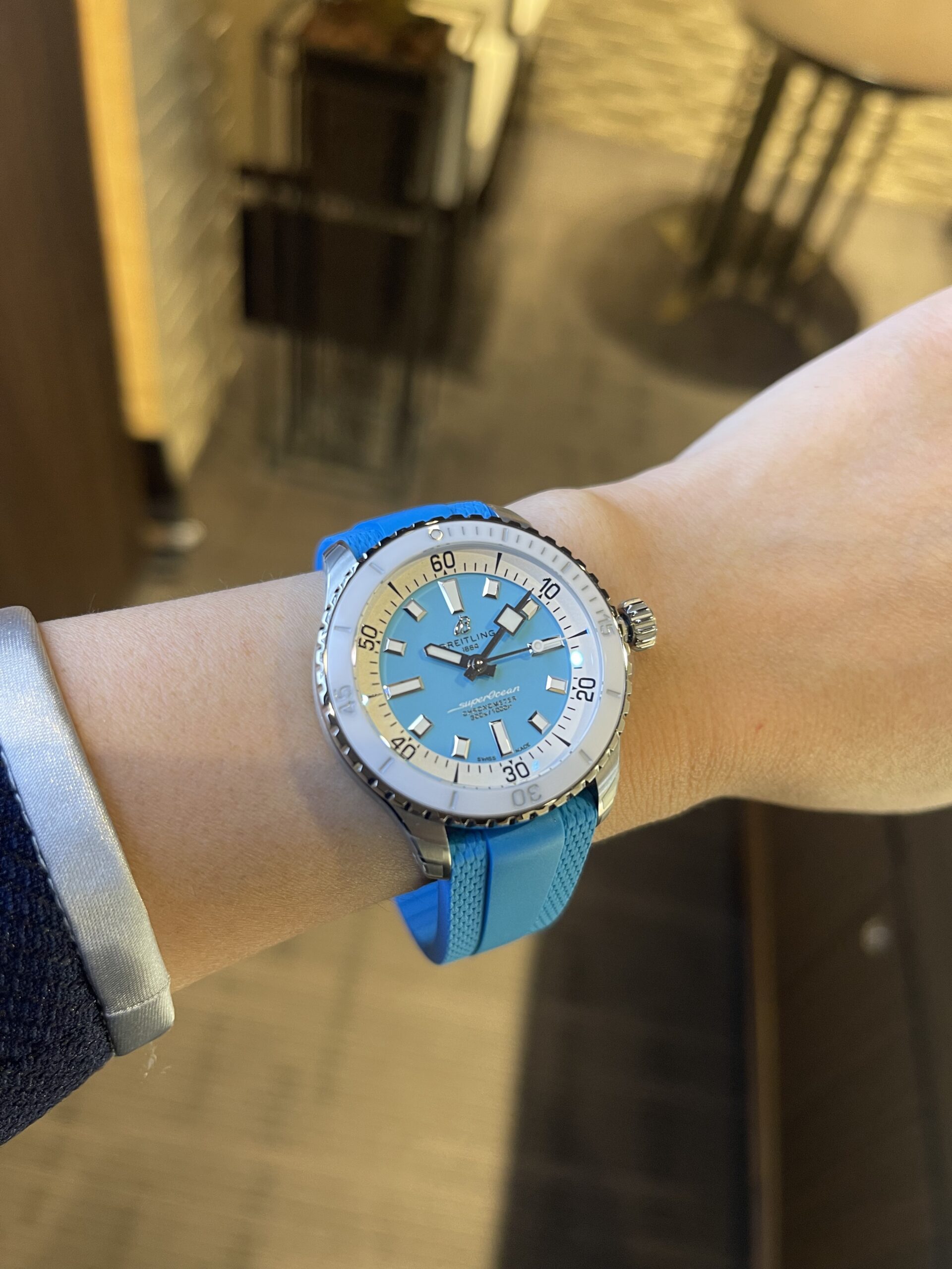 安心堂沼津店公式ブログ 【BREITLING】ターコイズブルー文字盤！ペア