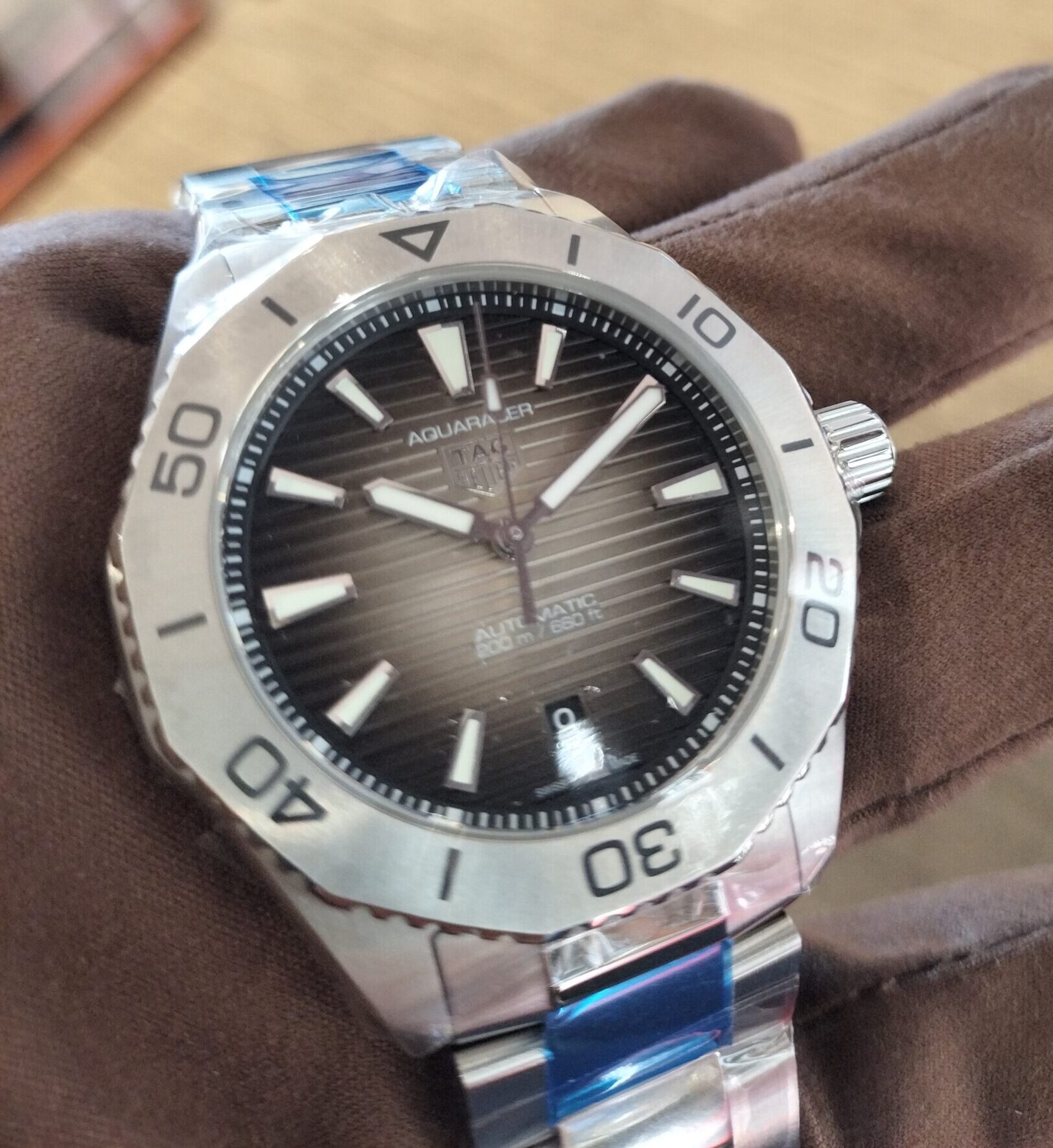 【TAG Heuer】日常に溶け込む本格ダイバーズ