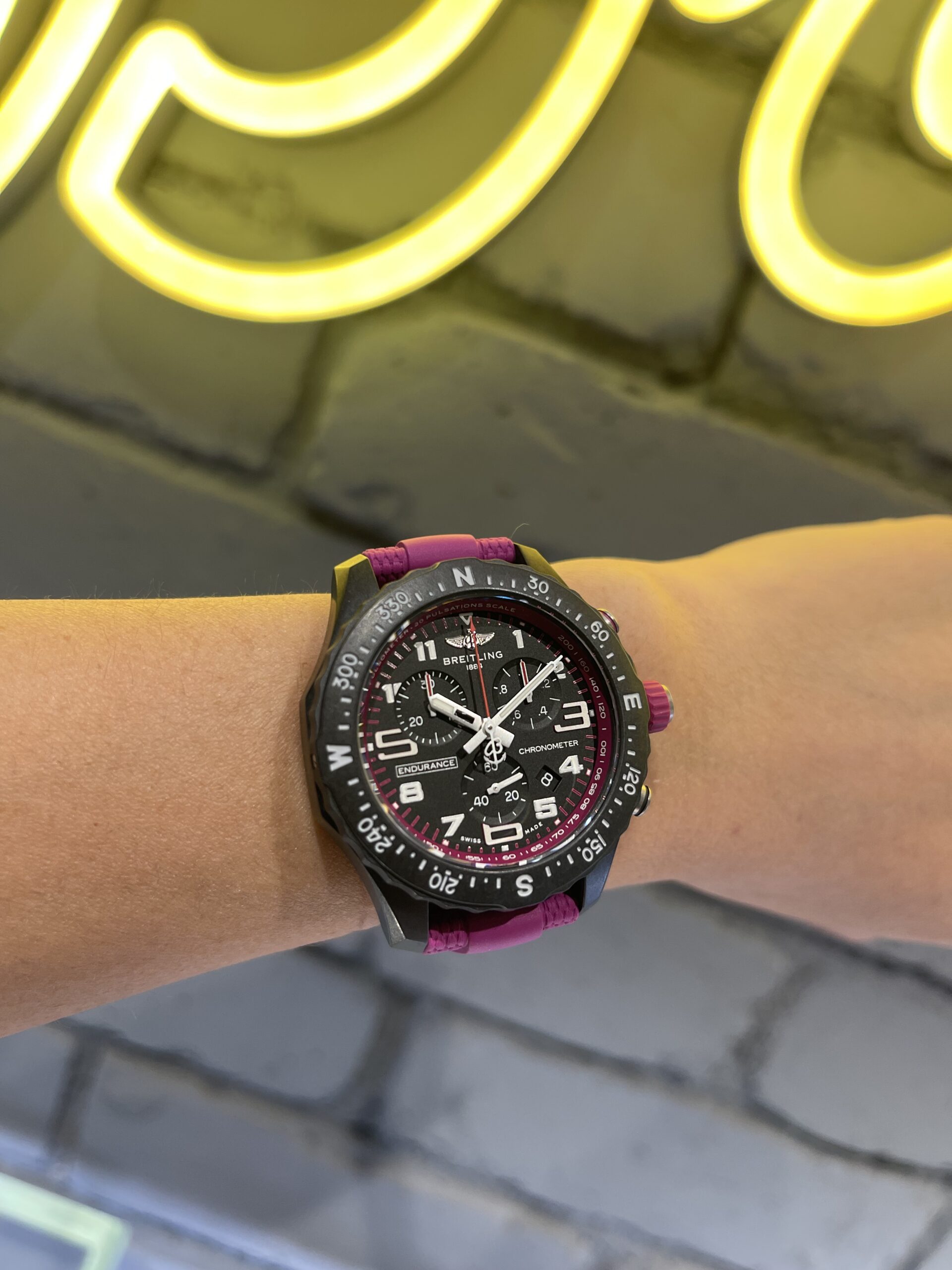 【BREITLING】ブライトリングの時計の中で最も軽いシリーズ、エンデュランスプロ【ブライトリング】
