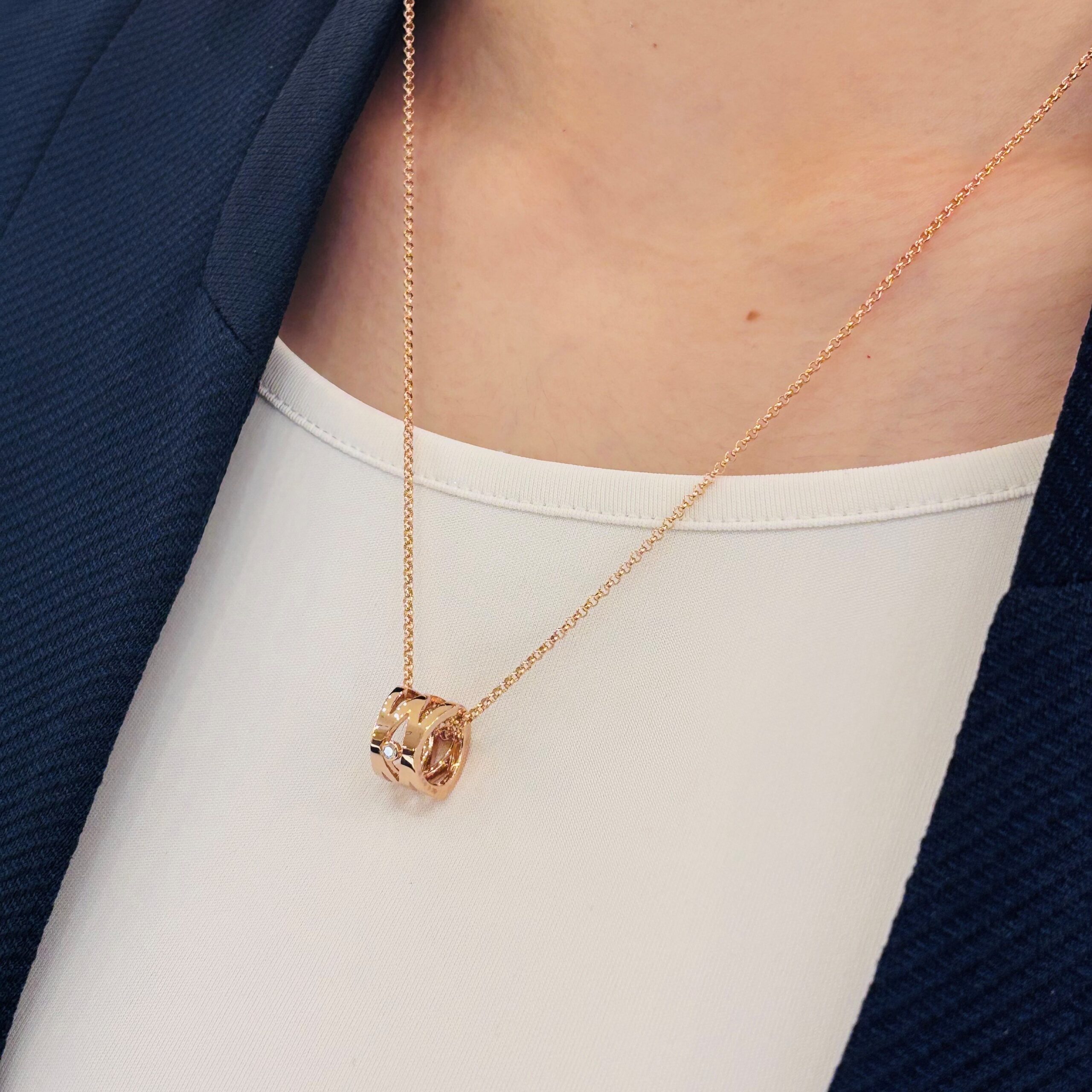 【MIKIMOTO】7月、安心堂静岡本店でミキモトフェア開催。ジェンダーレスな輝き、Mシグネチャー ペンダント【安心堂静岡本店】