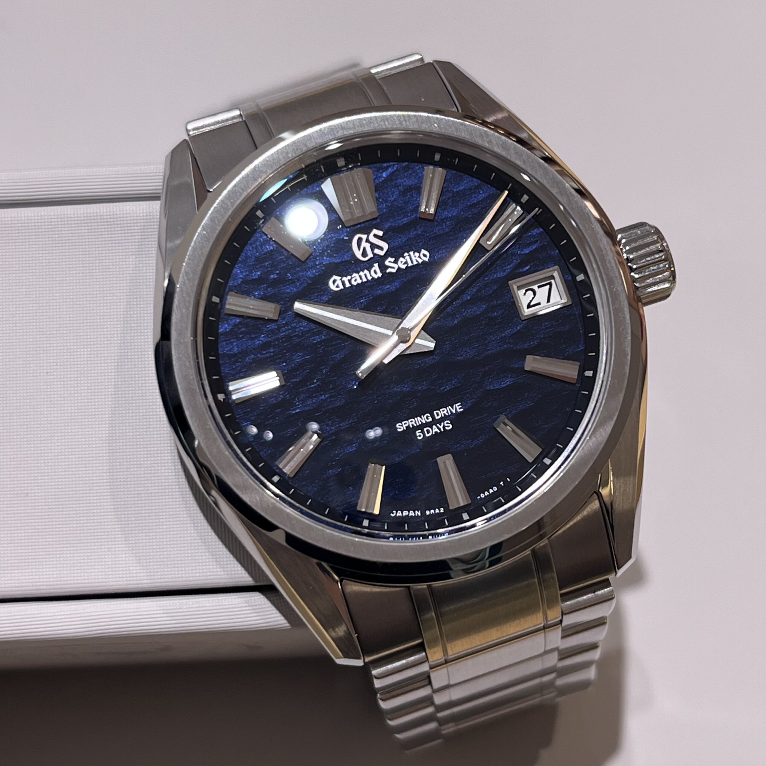 ◆ 油彩 額縁 M6号 ◆フランス製 アンドレセネラー社 油絵/油彩額縁 樹脂製フレーム 3328 サイズF12号（ナポリS
