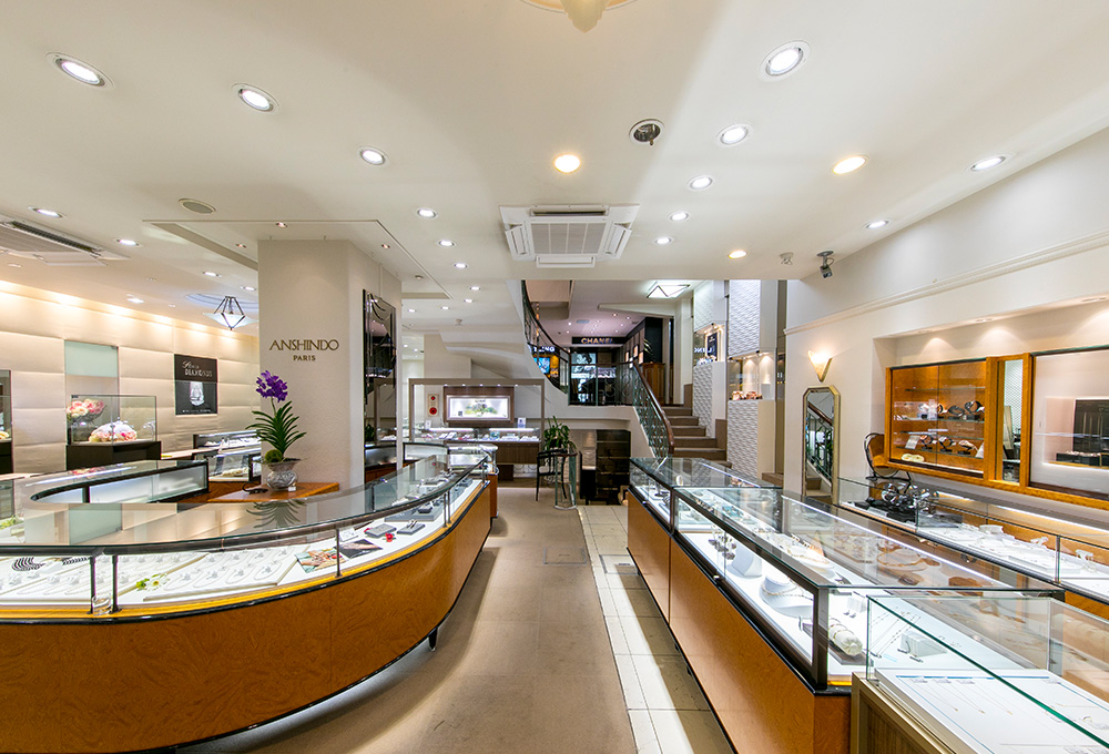 安心堂 静岡本店 1階ジュエリー